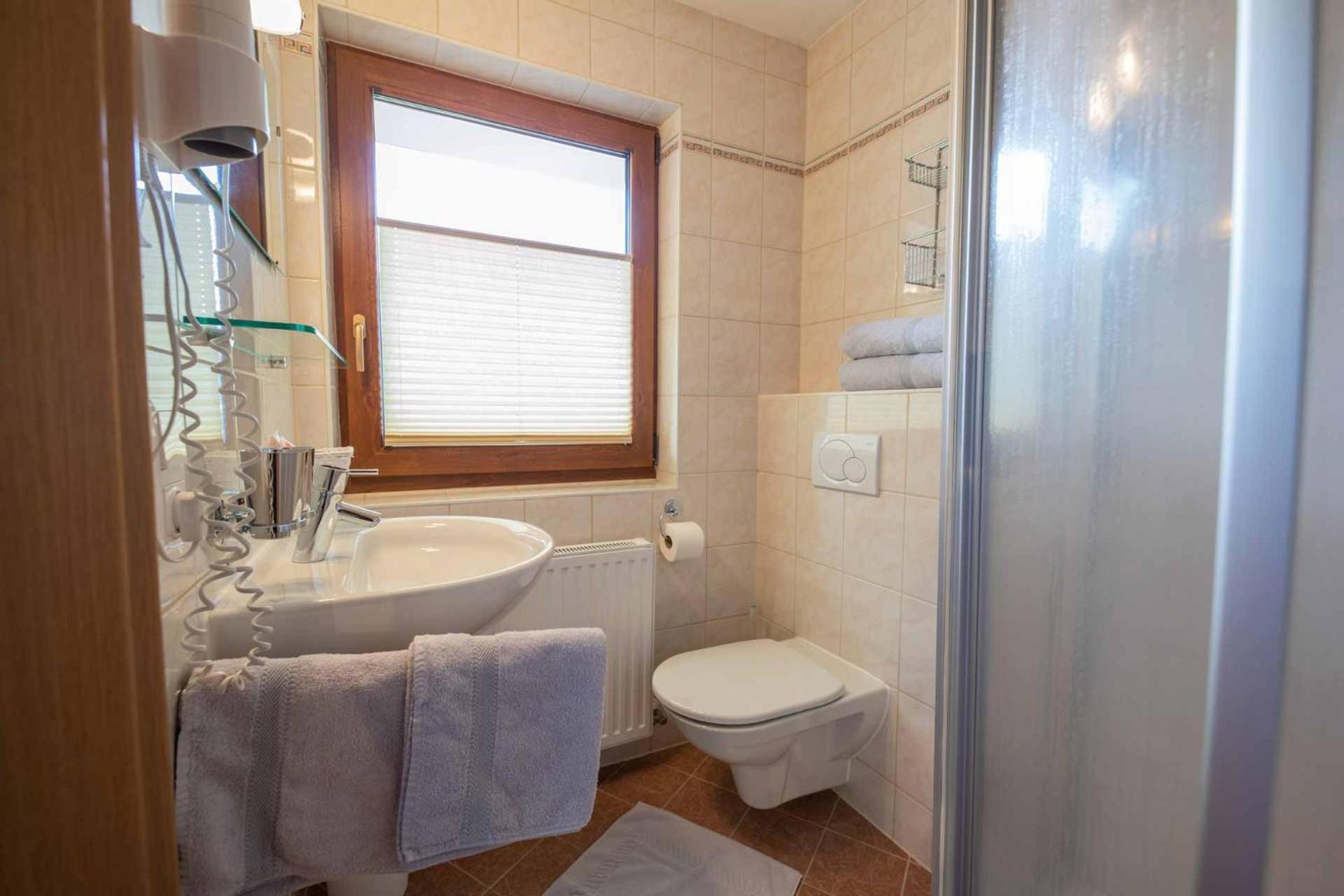 Haus Steinbock Bed & Breakfast Нойщифт им Щубайтал Екстериор снимка