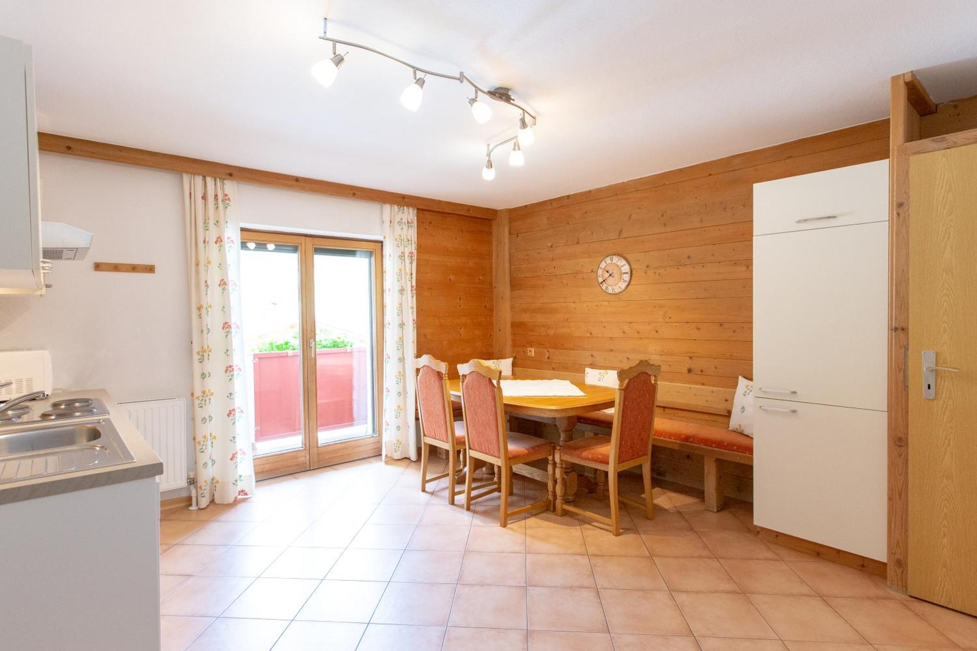 Haus Steinbock Bed & Breakfast Нойщифт им Щубайтал Екстериор снимка